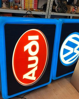 Insegne bifacciali originali Audi e Volkswagen