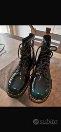 Dr Martens Black/ Dms Green Gloss Pull up