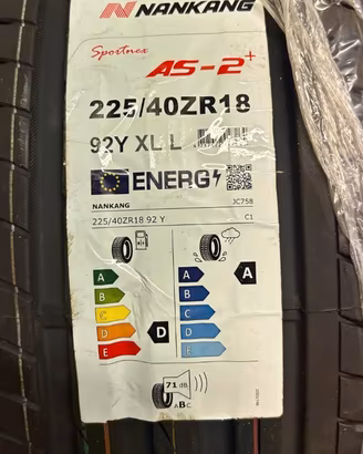 Gomme 225 40 18 92Y XL estive