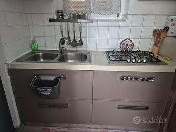 Cucina componibile moderna completa
