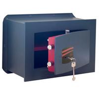 Cassaforte da muro con chiavi