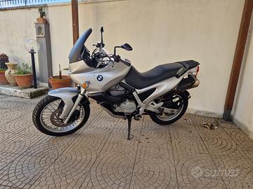 BMW F650 assicurata epoca