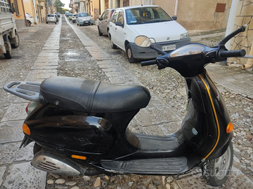 Vespa 125