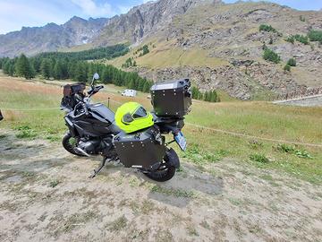 GS 1300 Triple Black