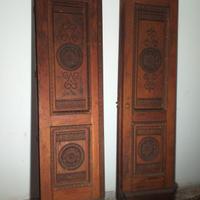 portone in legno massiccio 