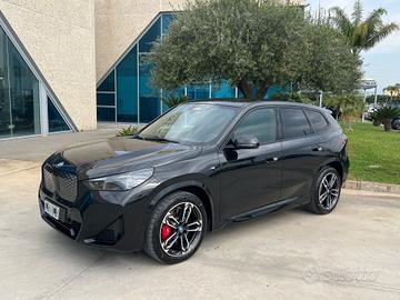 Bmw IX1 eDrive 20 Msport Pro possibilità noleggio 
