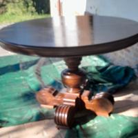 tavolo rotondo vintage