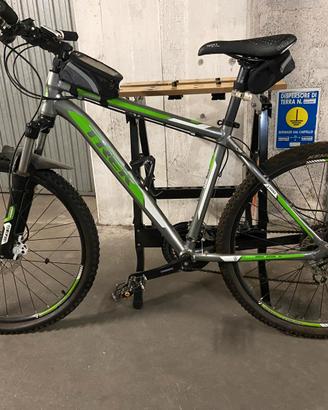 Mountain bike Trek