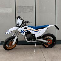 Husqvarna 450 heritage motard