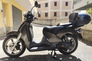 Aprilia Scarabeo 250