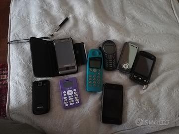 Cellulari Nokia ed altre marche con accessori