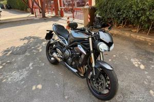 Triumph Street Triple 765 RS