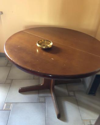 Tavolo tondo in legno