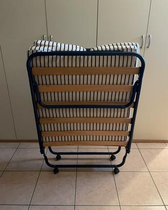 Letto brandina  pieghevole Ikea Sandvika a doghe