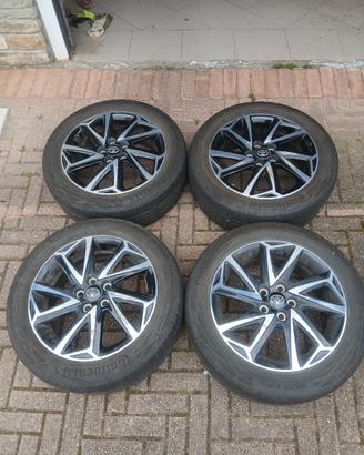 Cerchi in lega yaris e gomme estive