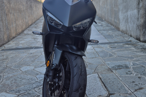 CBR 650R anno 2024