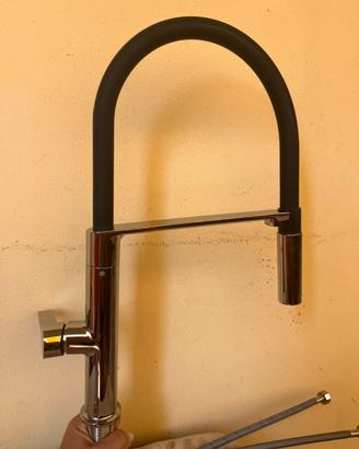Rubinetto cucina a collo di cigno