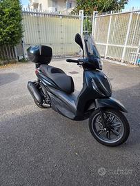 Piaggio Beverly S 300 anno 2022 km 3300