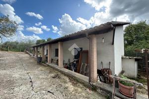 CASA INDIPENDENTE A CAVE