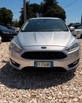 Ford Focus 1.6 120 CV GPL Titanium