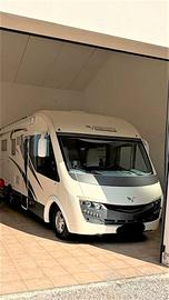 Mobilvetta K-Yacht 85 e vespa Piaggio 125
