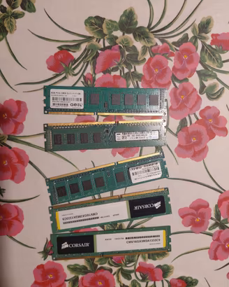 5 moduli di memoria RAM