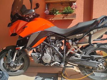 KTM 990 Supermoto