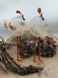 Elementi Decorativi a Forma di Gallo e Gallina