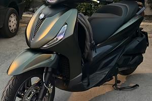 Beverly s 300 HPE anno 2024