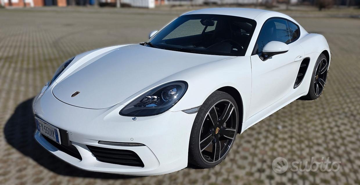 PORSCHE Cayman (987)
