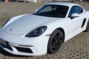 Porsche Cayman 718