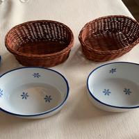 Dodici vassoietti in ceramica ognuno cest vimini