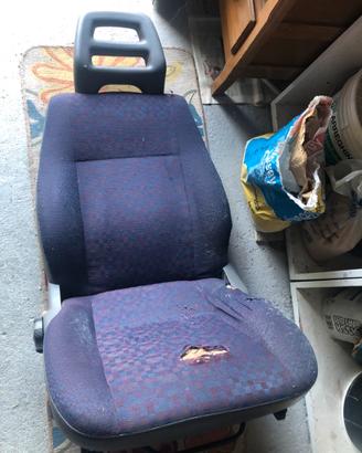 Sedile lato guida Punto 176