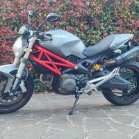 DUCATI MONSTER 696 PLUS