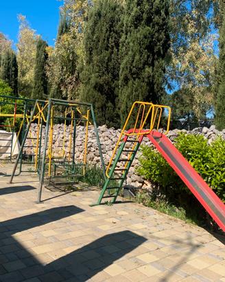 Parco giochi bambini