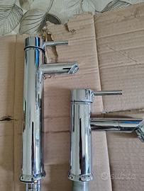 Coppia miscelatori bagno 