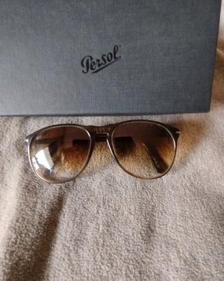 PERSOL ICONICO CON LENTI FUMÉ 