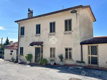 CASA DI CORTE A POVE DEL GRAPPA
