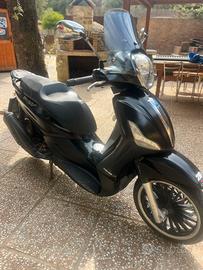 Piaggio Beverly 300 police