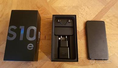Samsung Galaxy S10e Black 6/128 GB