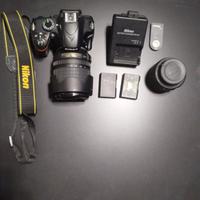 Nikon d 3200 con due obiettivi