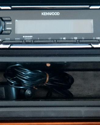 l'autoradio Kenwood KMM-DAB40