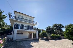 VILLA SINGOLA A ROCCA SAN GIOVANNI