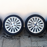 Cerchi in lega 16" fori 4x108