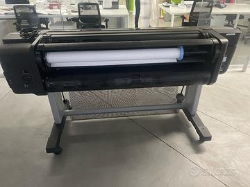 HP DesignJet Z6dr V-Trimmer PostScript®️ Printer
