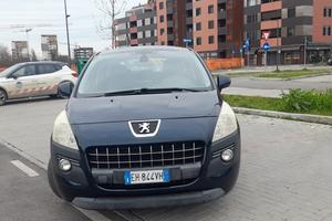 Peugeot modello 3008 turbo diesel