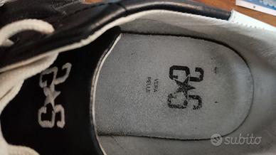 2stars sneakers nere