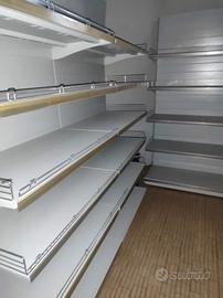 Scaffalature in metallo per negozio S 2949