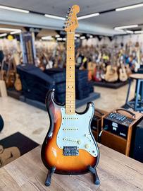 FENDER STRATOCASTER "2 KNOB" 1983 SUNBURST + CUSTO
