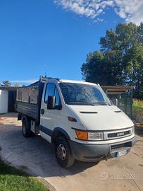 Autocarro Iveco Daily 35/A